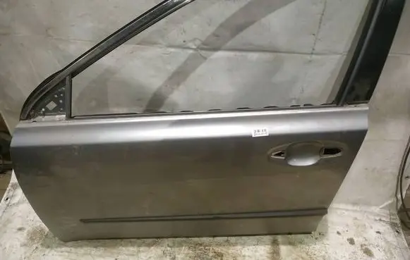 Subaru Outback Front door PILKOS