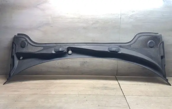 Audi A3 S3 8P Wiper trim 8P1819415E