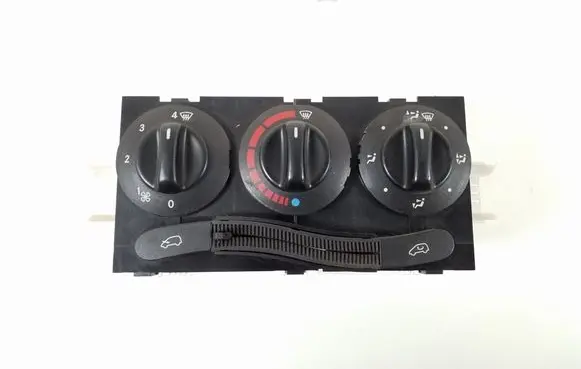 Mercedes-Benz A W168 Air conditioner control unit module A1688300385