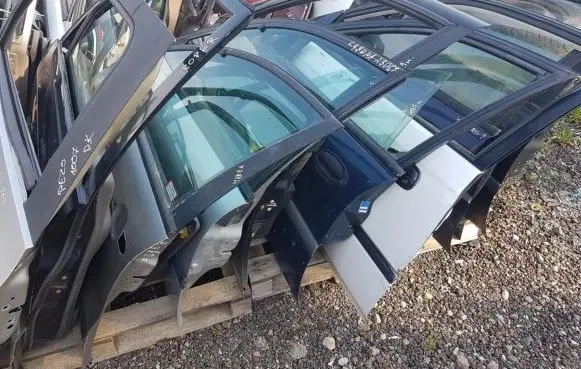 Fiat Marea Front door