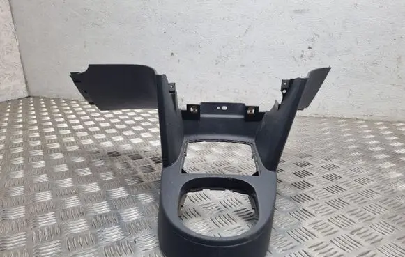 Volkswagen Touran I Center console 1T1863475B