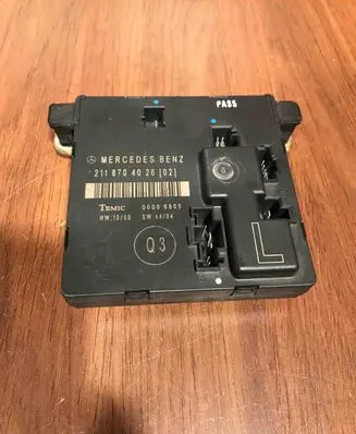 Mercedes-Benz E W211 Door control unit/module 2118704026 00006805