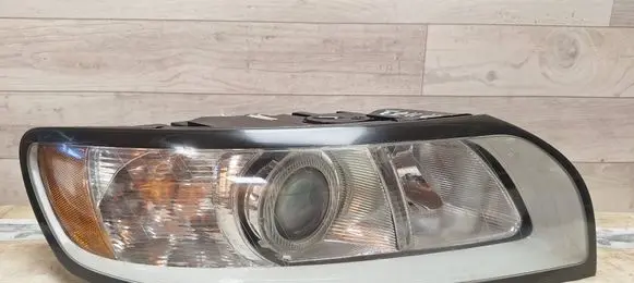 Volvo V50 Headlight/headlamp 31265695 0301237202 LE06A6152