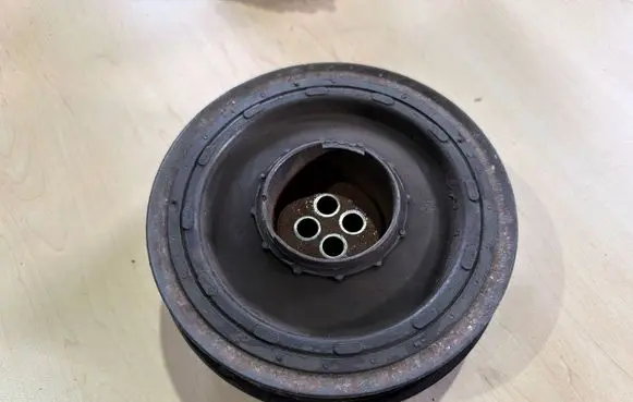 BMW 3 E90 E91 Crankshaft pulley
