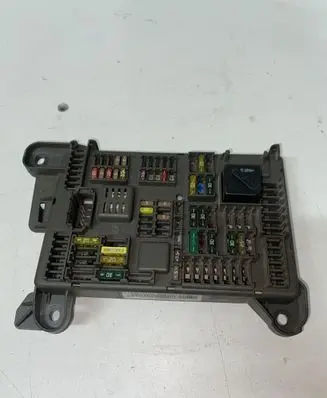BMW X5 E70 Fuse module 693168703 6931687