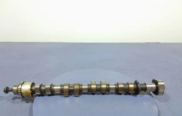 Volvo XC90 Camshaft 31430152