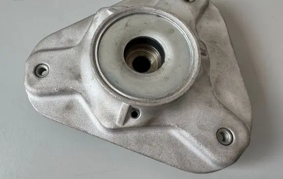 Mercedes-Benz E W212 Front upper strut mount A2123230020