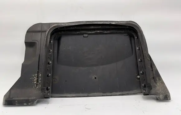 Isuzu D-Max Bonnet wind deflector 