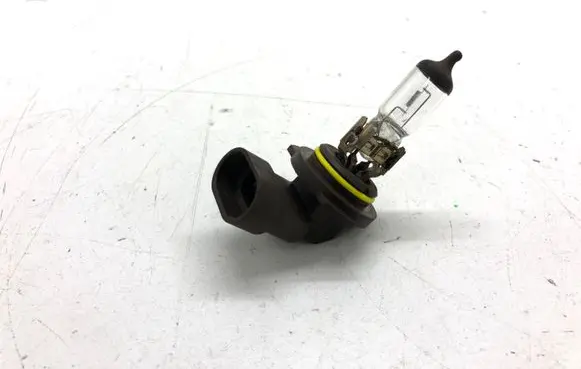 Volkswagen PASSAT B6 Headlight/headlamp bulb HB4