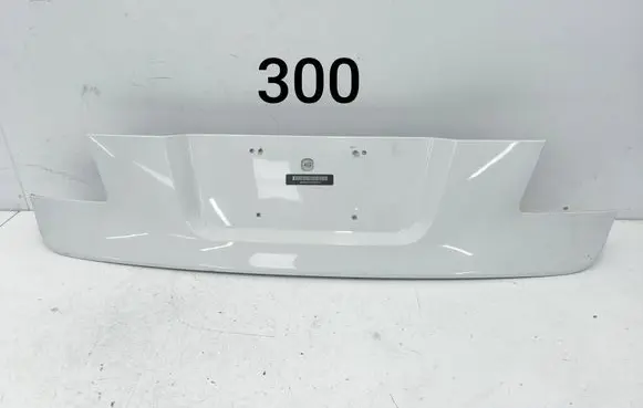 BMW 7 F01 F02 F03 F04 Tailgate trim 51497186534 51497186533 72758411