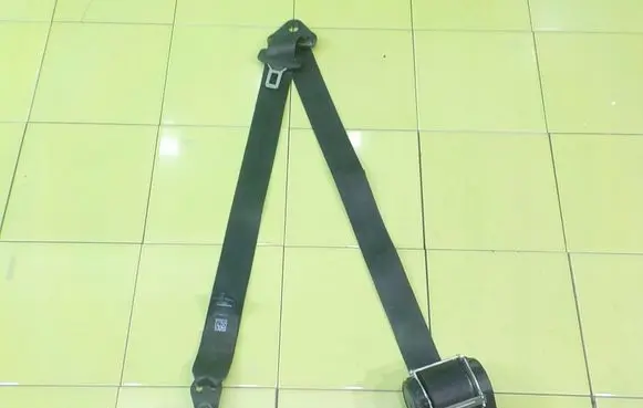 Dacia Sandero II Front seatbelt PRZOD BEZPIECZENSTWA
