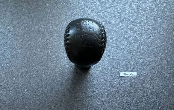 Nissan Patrol Y61 Gear shift switch/knob 33218VB100