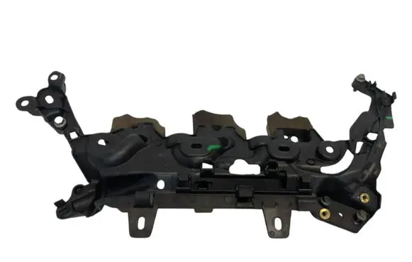 Peugeot 308 Other engine bay part 9808843180