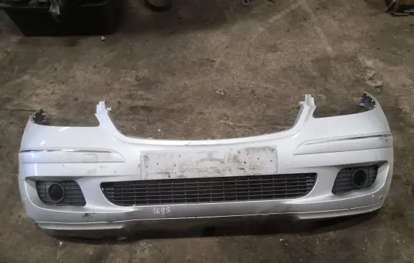 Mercedes-Benz A W169 Front bumper 1698800040 A1698800040
