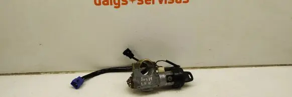 Subaru Forester SF Ignition lock 88213FC000