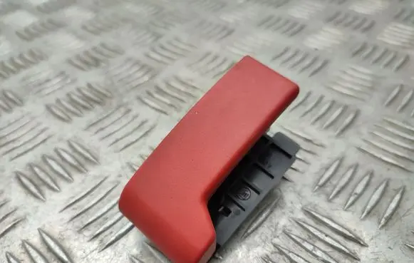 Engine bonnet (hood) release handle
