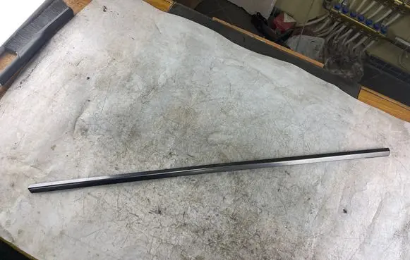 Front door glass trim molding