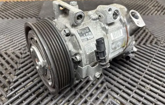 Alfa Romeo Giulia Air conditioning (A/C) compressor (pump) 50537068