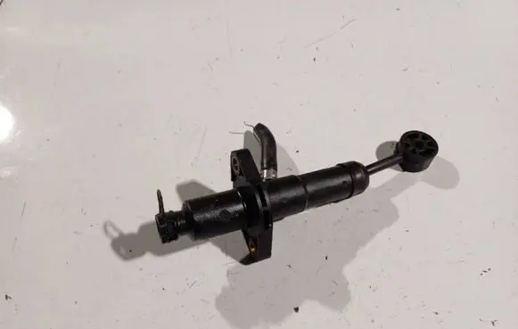 Peugeot Boxer Clutch master cylinder 1331560080