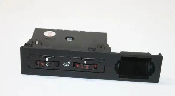 Lexus RX 450H Seat heating switch 5883948060