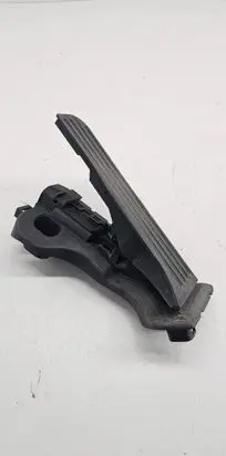 Volkswagen PASSAT B6 Accelerator throttle pedal 1K1723503L 6PV00860001