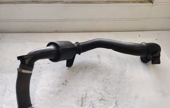 Renault Trafic II (X83) Intercooler hose/pipe 8200760909 93861385 071650M