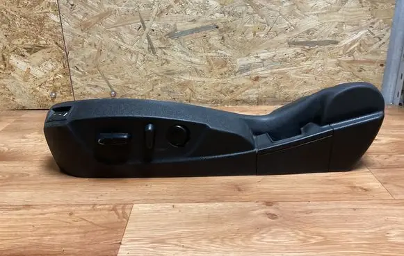 Opel Insignia A Front door seat control surround trim 330839457 13281422
