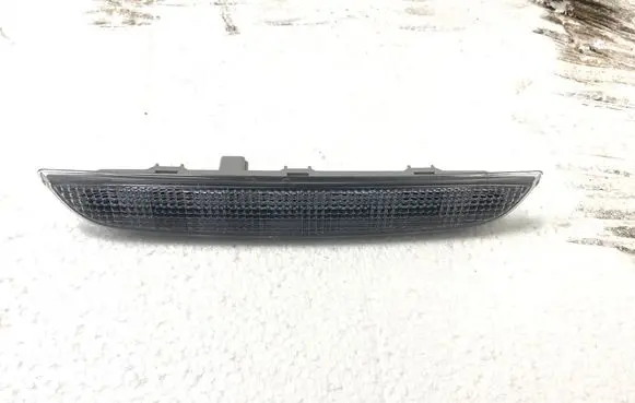 Mitsubishi Outlander Third/center stoplight 8334A113
