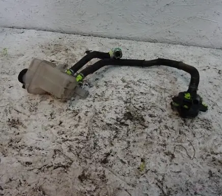 Toyota Auris E180 Water pump G9040-52010