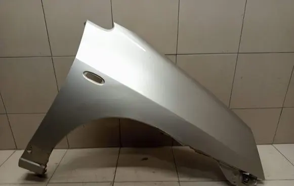 Suzuki Liana Fender