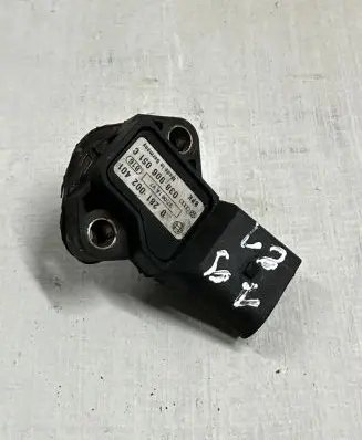 Volkswagen PASSAT B5.5 Air pressure sensor 038906051C 0281002401