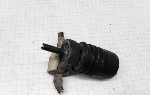 Opel Astra G Windscreen/windshield washer pump