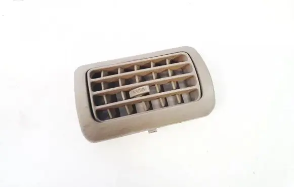 Hyundai Trajet Dash center air vent grill
