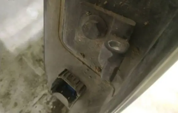 Fiat Punto (188) Rear door lower hinge