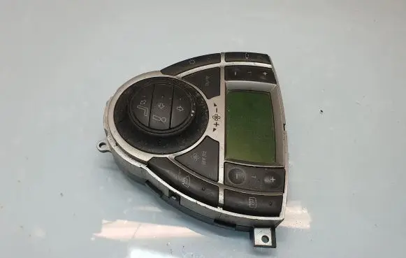 Peugeot 807 Climate control unit 14874990YR A83000200 9140010393