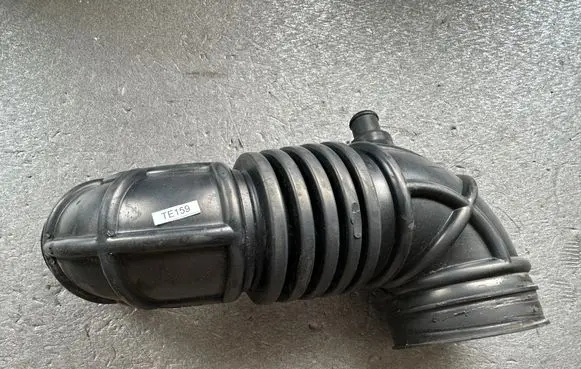 Hyundai Terracan Air intake hose/pipe 28138H1930