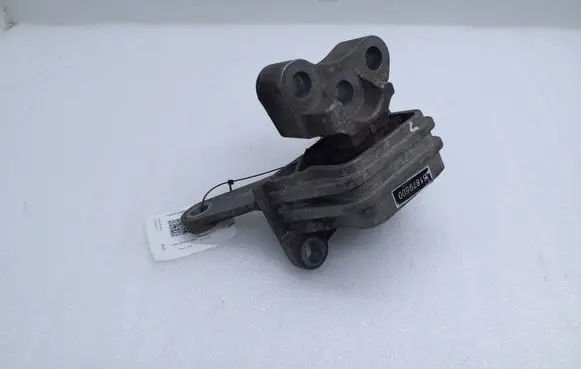 Alfa Romeo Giulietta Engine mount bracket 51879600