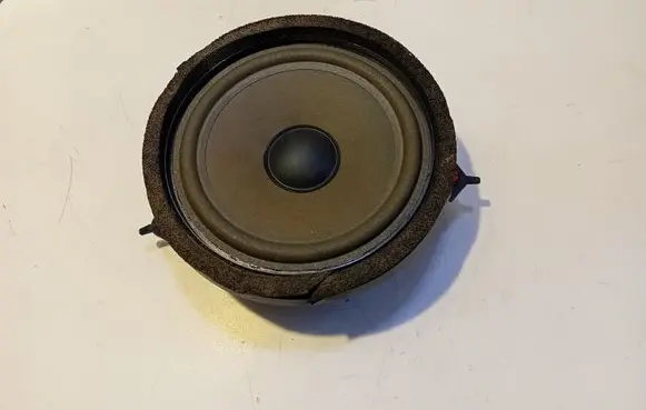 Volvo S70 V70 V70 XC Subwoofer speaker 3533621