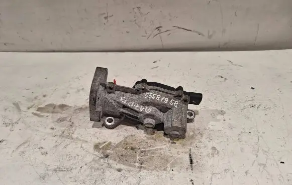Opel Astra J EGR valve 55581958