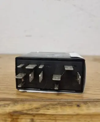 Volkswagen PASSAT B5 Other relay 4B0955531A