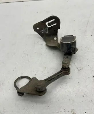 Mercedes-Benz A W176 Air suspension front height level sensor A00454229918