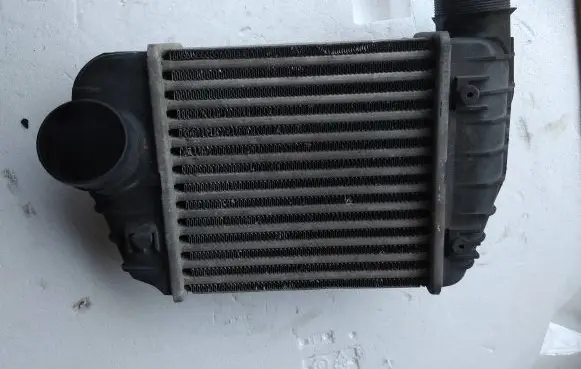 Audi A6 S6 C6 4F Intercooler radiator 4F0145805J