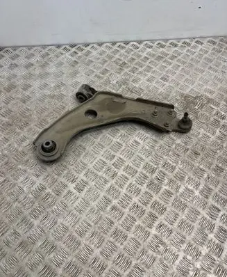 Peugeot 5008 II Front lower control arm/wishbone 98138522