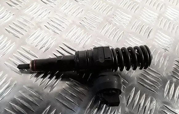Fuel injector
