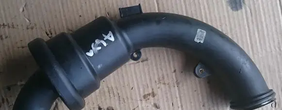 Mercedes-Benz C W204 Intercooler hose/pipe A6511400387