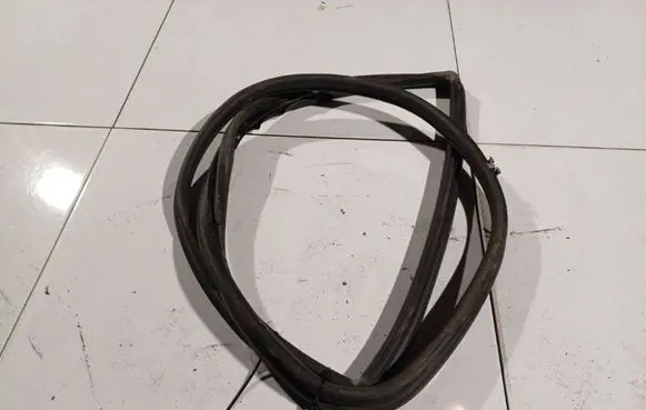 Volvo S70 V70 V70 XC Rubber seal rear door 