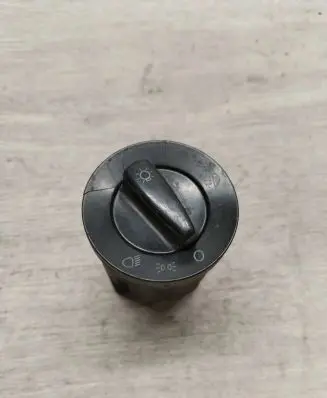 Volkswagen PASSAT B5 Light switch