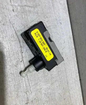 Audi A4 S4 B9 Headlight level adjustment motor 1J0941295E