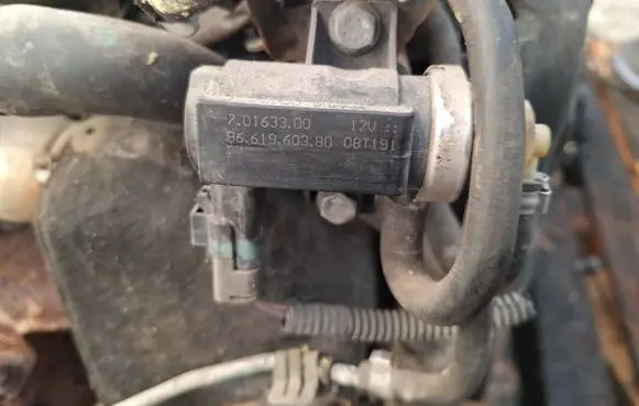 Citroen C5 Turbo solenoid valve 9661960380 70163300
