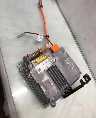 Mercedes-Benz EQA Voltage converter inverter A0009009935